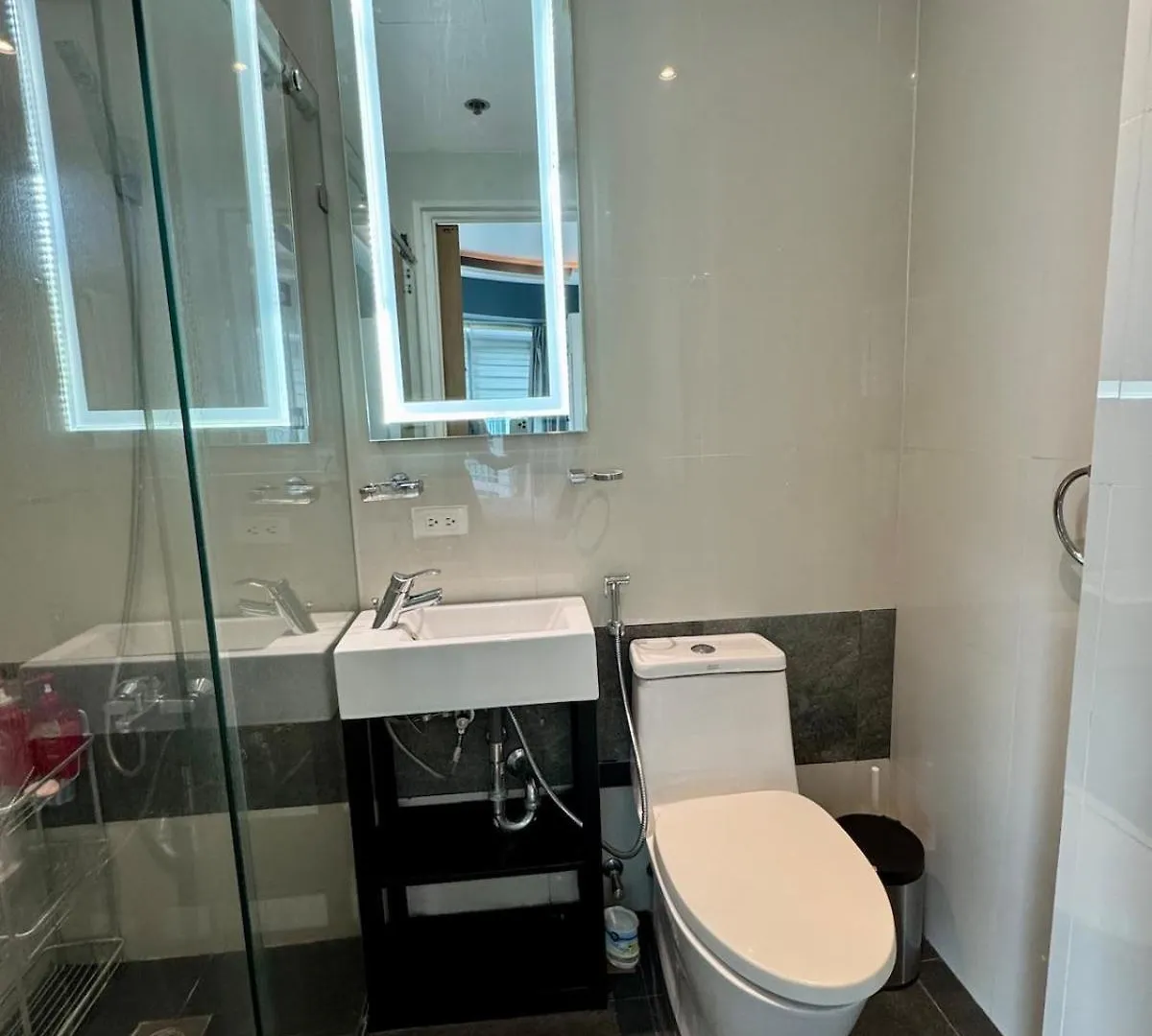 Apartment Luxe 2-Br Condo In Avant Bgc Manila